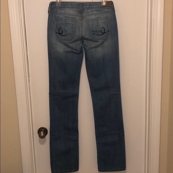 Wide leg, light denim by Hippie perfect jeans! - Picture 2 of 5